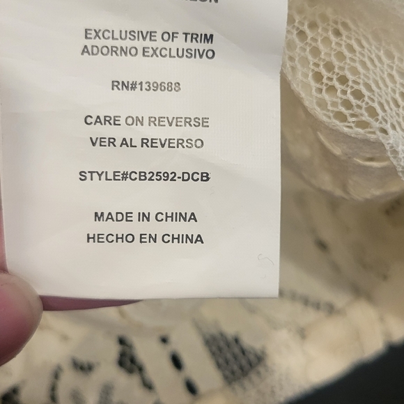 Coco and Jamison size lg beige laced peplum top. Never worn. - Picture 6 of 11